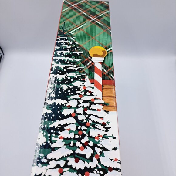 Christmas North Pole Holiday Cat Small Pet House with Cardboard Scratching Board - Picture 5 of 6